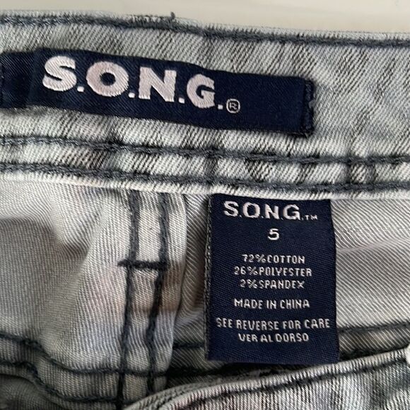 S.O.N.G. Leopard print jeans.  Size 5. - Picture 4 of 7
